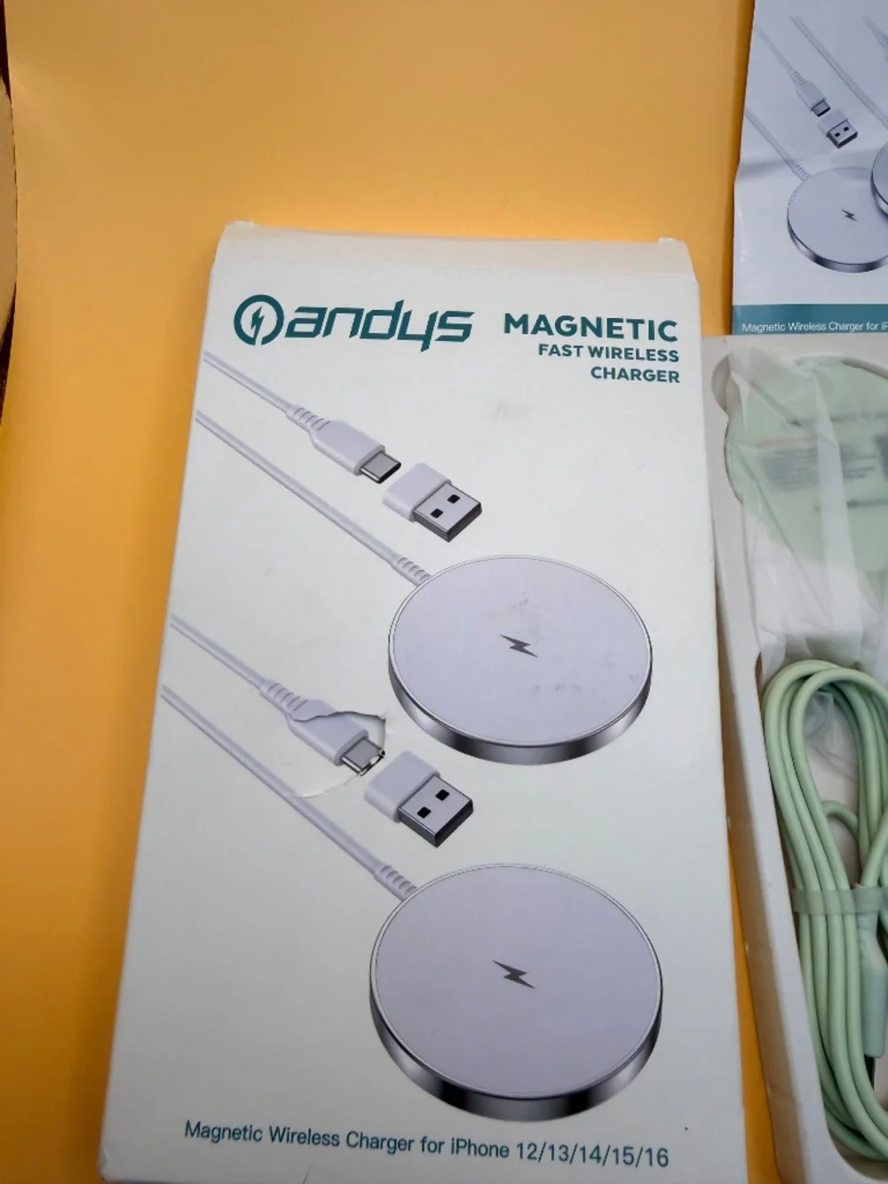 Qandys 2 Pack Magnetic Wireless Chargers for iPhone 12-16